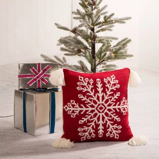 Glitzhome® Knitted Snowflake Stockings, Tree Skirt & Pillow Cover Set 3 Glitzhome® Knitted Snowflake Stockings, Tree Skirt & Pillow Cover Set - Image 3