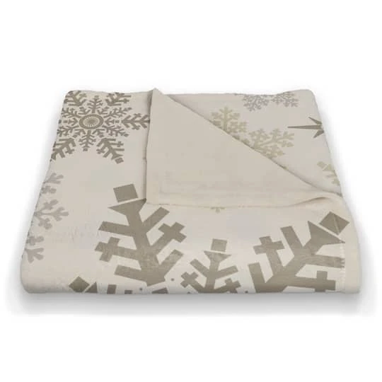 Snowflake Pattern 50x60 Coral Fleece Blanket 3 Snowflake Pattern 50x60 Coral Fleece Blanket - Image 3